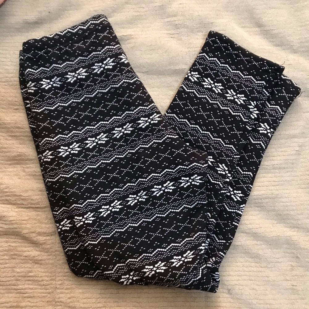 Winter themed fur lined leggings